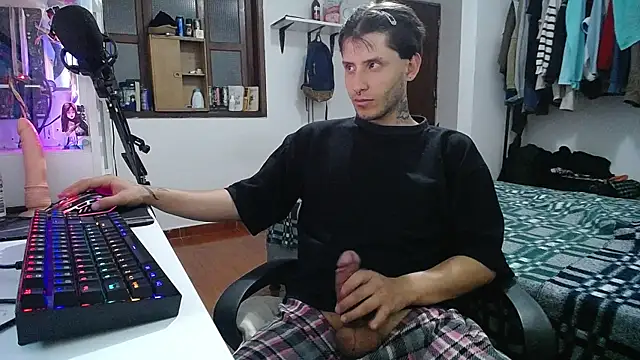 Snapshot of esjrobles chatting on January 20, 2025, 5:26 am esjrobles online show from January 20, 2025, 5:26 am