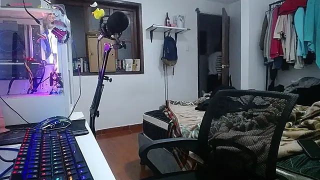 Snapshot of esjrobles chatting on January 23, 2025, 4:52 am esjrobles online show from January 23, 2025, 4:52 am