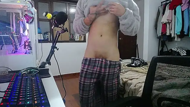 Snapshot of esjrobles chatting on January 24, 2025, 2:28 am esjrobles online show from January 24, 2025, 2:28 am