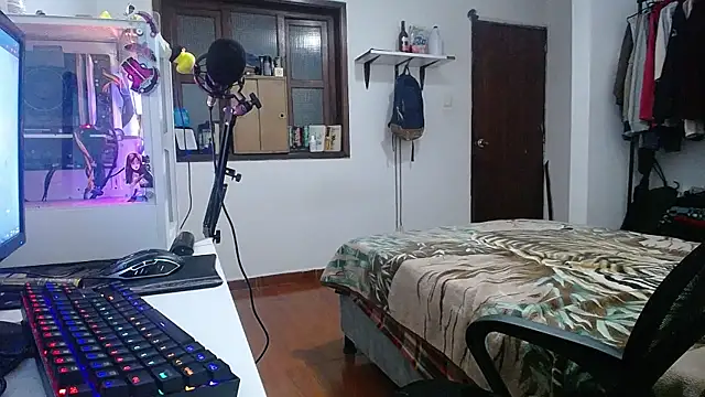 Snapshot of esjrobles chatting on January 26, 2025, 8:46 am esjrobles online show from January 26, 2025, 8:46 am