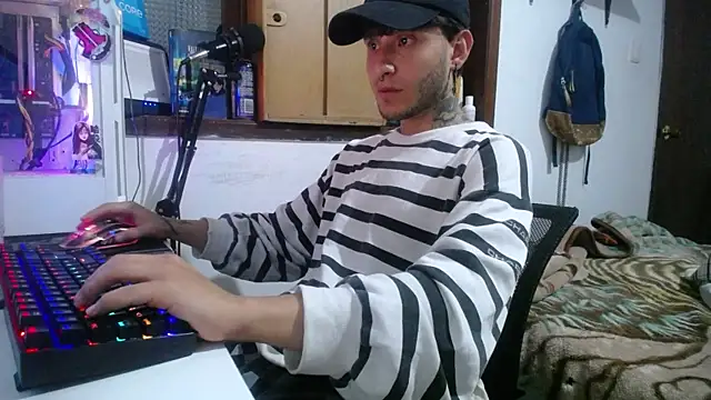 Snapshot of esjrobles chatting on February 9, 2025, 4:25 am esjrobles online show from February 9, 2025, 4:25 am