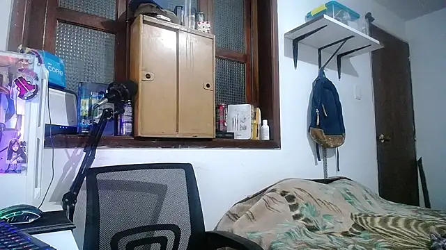 Snapshot of esjrobles chatting on February 10, 2025, 4:08 am esjrobles online show from February 10, 2025, 4:08 am