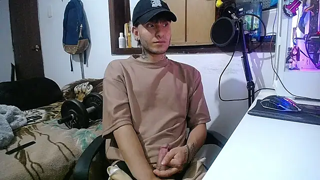 Snapshot of esjrobles chatting on February 14, 2025, 10:17 am esjrobles online show from February 14, 2025, 10:17 am