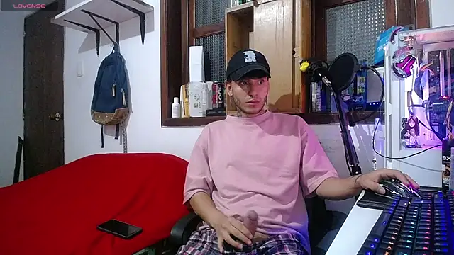 Snapshot of esjrobles chatting on February 17, 2025, 9:03 am esjrobles online show from February 17, 2025, 9:03 am