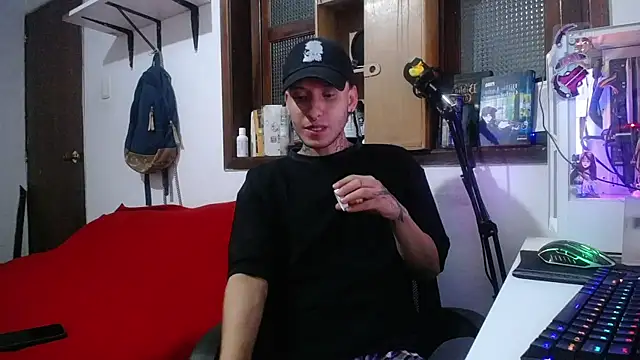 Snapshot of esjrobles chatting on February 25, 2025, 4:46 am esjrobles online show from February 25, 2025, 4:46 am