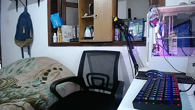 Snapshot of esjrobles chatting on February 28, 2025, 7:46 pm esjrobles online show from February 28, 2025, 7:46 pm