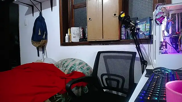 Snapshot of esjrobles chatting on March 6, 2025, 3:24 am esjrobles online show from March 6, 2025, 3:24 am