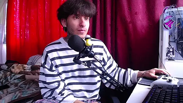 Snapshot of esjrobles chatting on March 11, 2025, 4:18 pm esjrobles online show from March 11, 2025, 4:18 pm