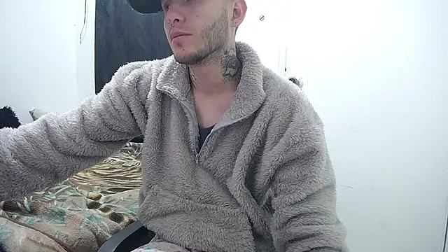 Snapshot of esjrobles chatting on September 18, 2025, 12:40 pm esjrobles online show from September 18, 2025, 12:40 pm