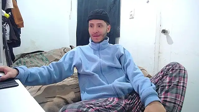 Snapshot of esjrobles chatting on September 23, 2025, 12:08 pm esjrobles online show from September 23, 2025, 12:08 pm