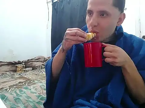 Snapshot of esjrobles chatting on October 8, 2025, 2:58 pm esjrobles online show from October 8, 2025, 2:58 pm