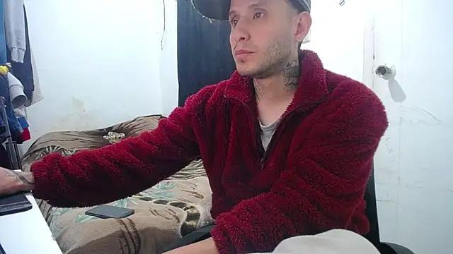 Snapshot of esjrobles chatting on October 14, 2025, 8:42 pm esjrobles online show from October 14, 2025, 8:42 pm