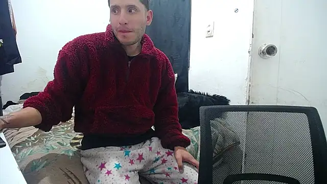 Snapshot of esjrobles chatting on October 16, 2025, 7:26 pm esjrobles online show from October 16, 2025, 7:26 pm