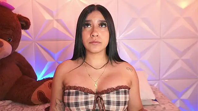 LeagueOfLovers online show from March 9, 2025, 1:46 am