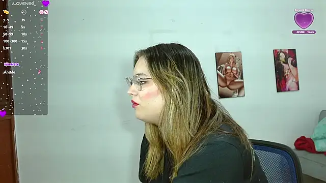 Snapshot of kendallclarkk03 chatting on December 4, 2024, 7:39 am kendallclarkk03 online show from December 4, 2024, 7:39 am