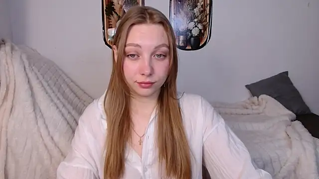 bellaa love  online show from April 7, 2026, 11:59 pm