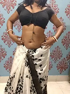 yoursweety09 online show from February 8, 2026, 6:00 pm