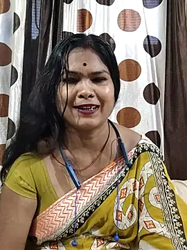 yoursweety09 online show from April 4, 2026, 7:39 am