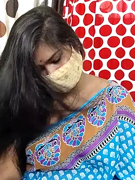 yoursweety09 online show from July 1, 2026, 7:21 am