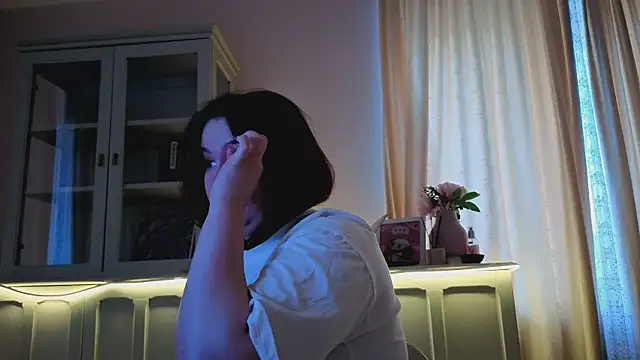 Alisia Mars online show from March 27, 2026, 5:13 am