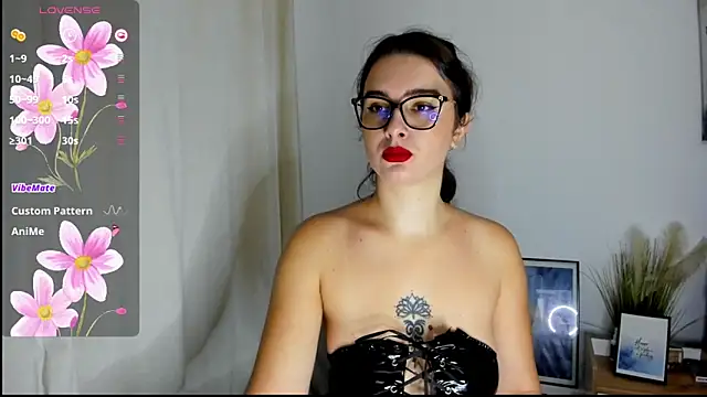 Snapshot of MissJudith chatting on October 3, 2025, 8:22 am MissJudith online show from October 3, 2025, 8:22 am