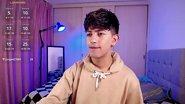 Snapshot of teobowny_ chatting on January 18, 2025, 5:04 pm teobowny online show from January 18, 2025, 5:04 pm