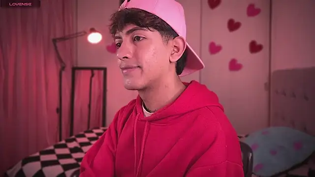 Snapshot of teobowny_ chatting on March 4, 2025, 4:30 pm teobowny online show from March 4, 2025, 4:30 pm