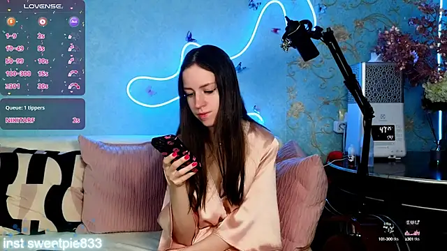 Anal Girl  online show from January 11, 2025, 4:14 pm
