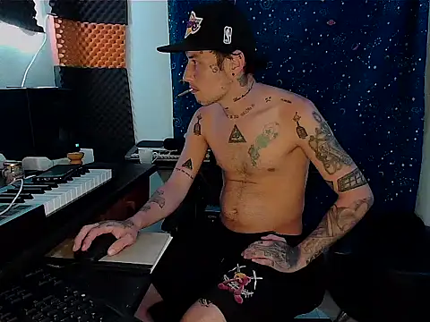 patrik tattoo  online show from February 27, 2025, 12:10 am