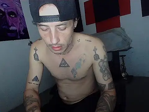 Snapshot of patrik_tattoo_ chatting on May 30, 2026, 7:16 am patrik tattoo online show from May 30, 2026, 7:16 am