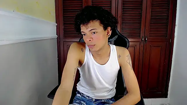 rose Skinny  online show from September 28, 2025, 10:26 pm