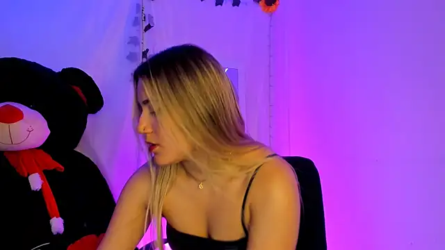 Snapshot of Keyth_clement chatting on February 7, 2025, 4:46 pm Keyth clement online show from February 7, 2025, 4:46 pm