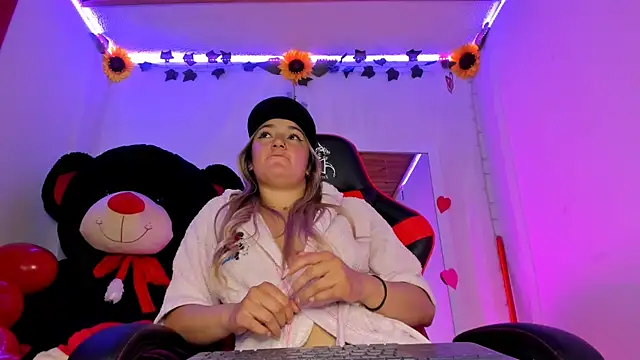 Snapshot of Keyth_clement chatting on February 18, 2025, 8:14 pm Keyth clement online show from February 18, 2025, 8:14 pm