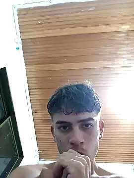 Snapshot of M4rlo chatting on December 7, 2024, 12:52 am M4rlo online show from December 7, 2024, 12:52 am