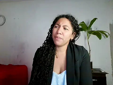 Snapshot of bellacrespalatina chatting on July 28, 2026, 6:20 pm bellacrespalatina online show from July 28, 2026, 6:20 pm