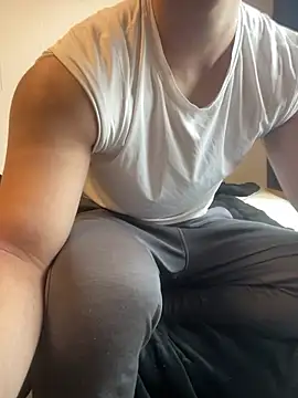 YU-KI00 online show from March 19, 2026, 3:21 am