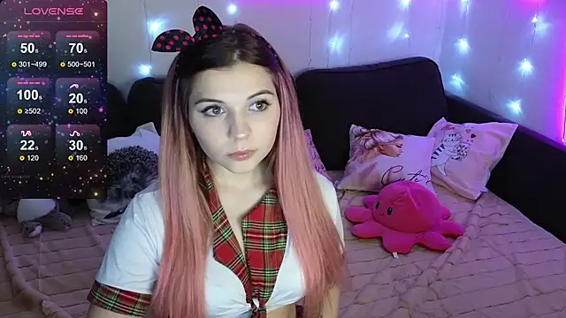 Snapshot of Kate_Legend chatting on January 18, 2025, 1:08 am Kate Legend online show from January 18, 2025, 1:08 am