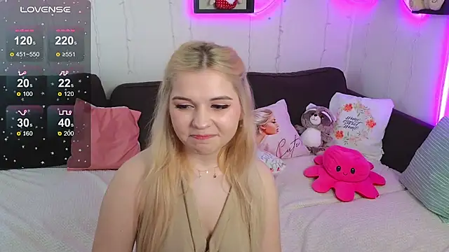 Snapshot of Kate_Legend chatting on February 27, 2025, 5:24 am Kate Legend online show from February 27, 2025, 5:24 am