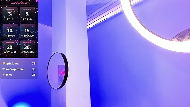 blackberrys  online show from January 10, 2025, 3:06 pm