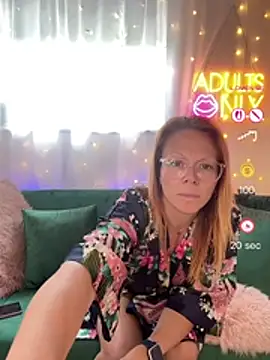 MelodyRoseUk online show from May 29, 2026, 12:47 pm