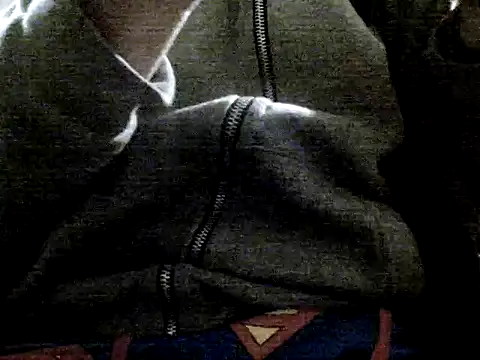 Snapshot of frank32love chatting on December 8, 2024, 5:50 am frank32love online show from December 8, 2024, 5:50 am