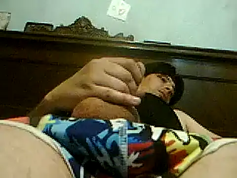 Snapshot of frank32love chatting on February 9, 2025, 1:00 am frank32love online show from February 9, 2025, 1:00 am