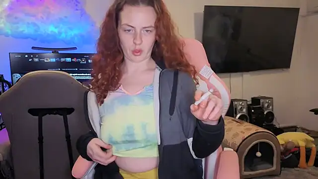 Snapshot of ENGLISHEMILY_69 chatting on February 27, 2026, 10:54 pm ENGLISHEMILY 69 online show from February 27, 2026, 10:54 pm