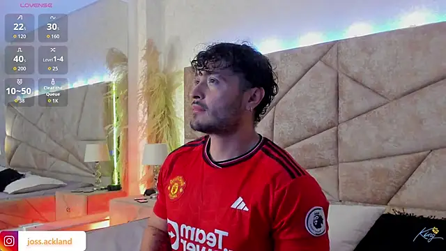 Snapshot of JossAckland chatting on March 1, 2026, 7:16 pm JossAckland online show from March 1, 2026, 7:16 pm