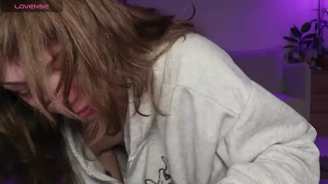 PaulaPratt online show from February 10, 2026, 5:11 am