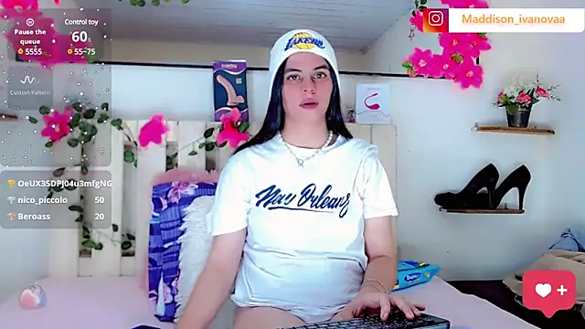 Snapshot of Madisson_Ivanova chatting on January 11, 2025, 7:28 am Madisson Ivanova online show from January 11, 2025, 7:28 am