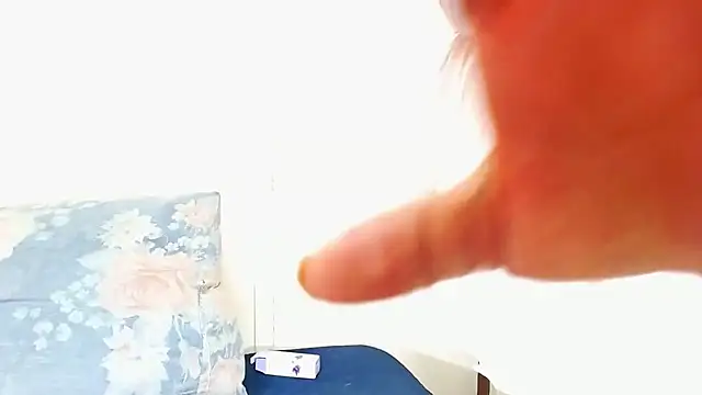 Snapshot of xSpicyQueen8x chatting on January 19, 2025, 4:22 am xSpicyQueen8x online show from January 19, 2025, 4:22 am