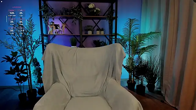 careful i bite nya online show from March 22, 2025, 6:03 pm