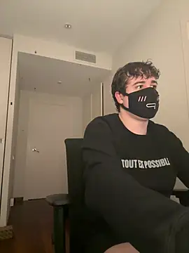 Snapshot of Your_femboy24 chatting on January 15, 2025, 7:12 pm Your femboy24 online show from January 15, 2025, 7:12 pm