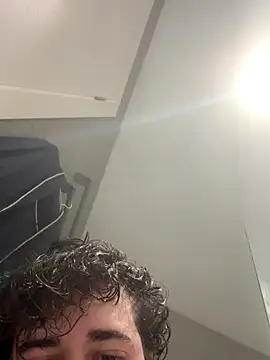 Snapshot of Your_femboy24 chatting on October 4, 2025, 8:18 pm Your femboy24 online show from October 4, 2025, 8:18 pm